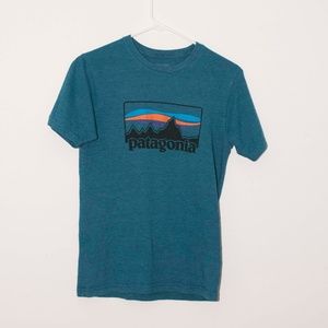 Patagonia Men's P-6 Logo Responsibili-Tee